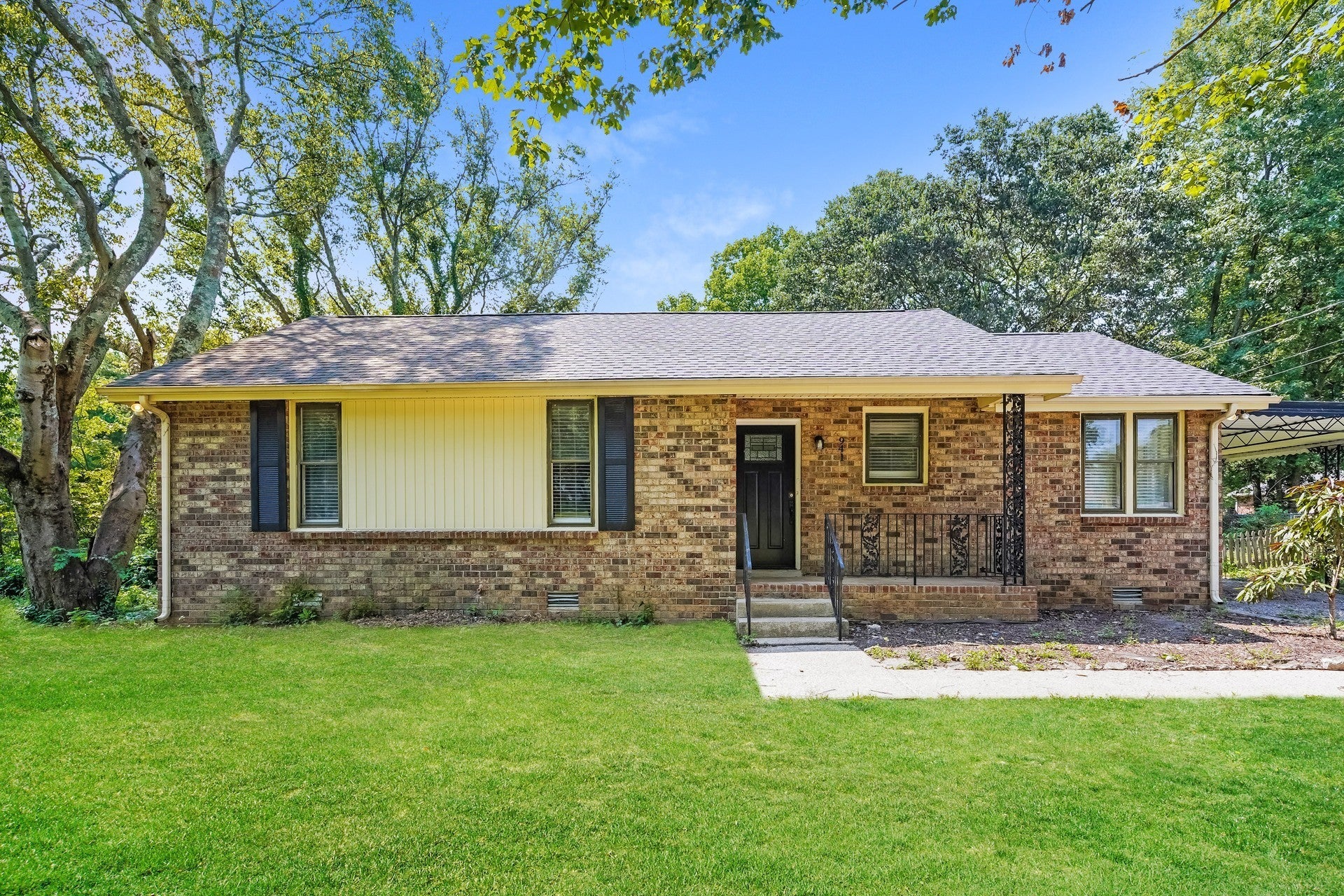 Photo of Listing #2970977