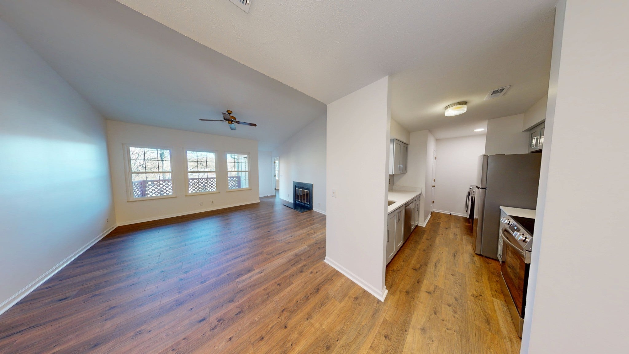 Photo of Listing #2971175