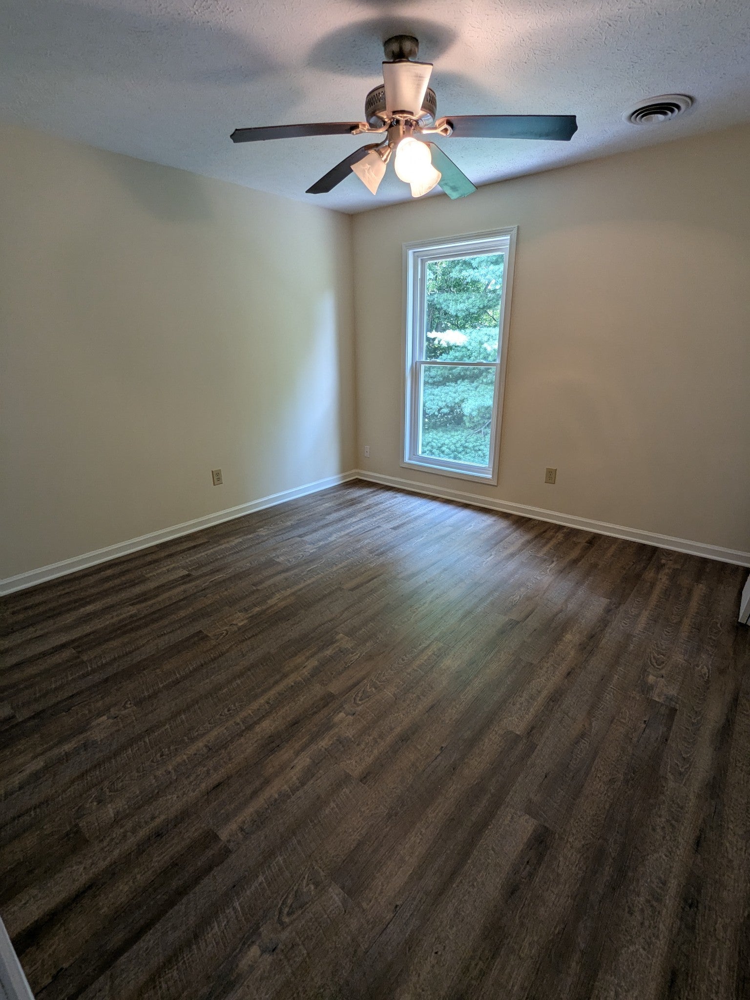 Photo of Listing #2971548