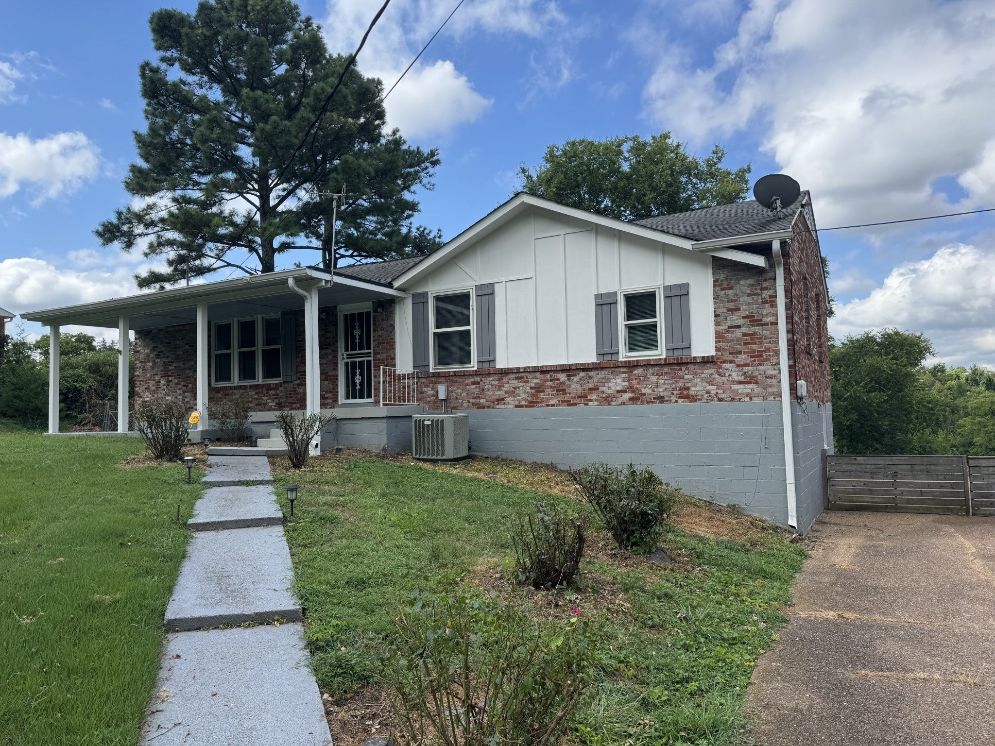 Photo of Listing #2972419