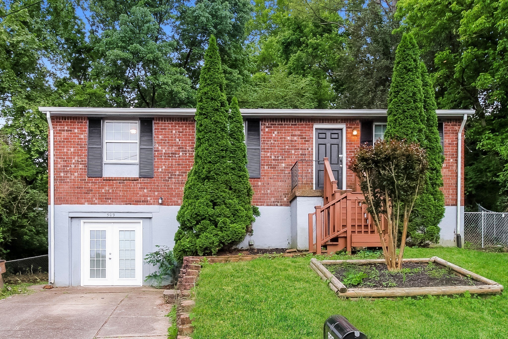 Photo of Listing #2973926