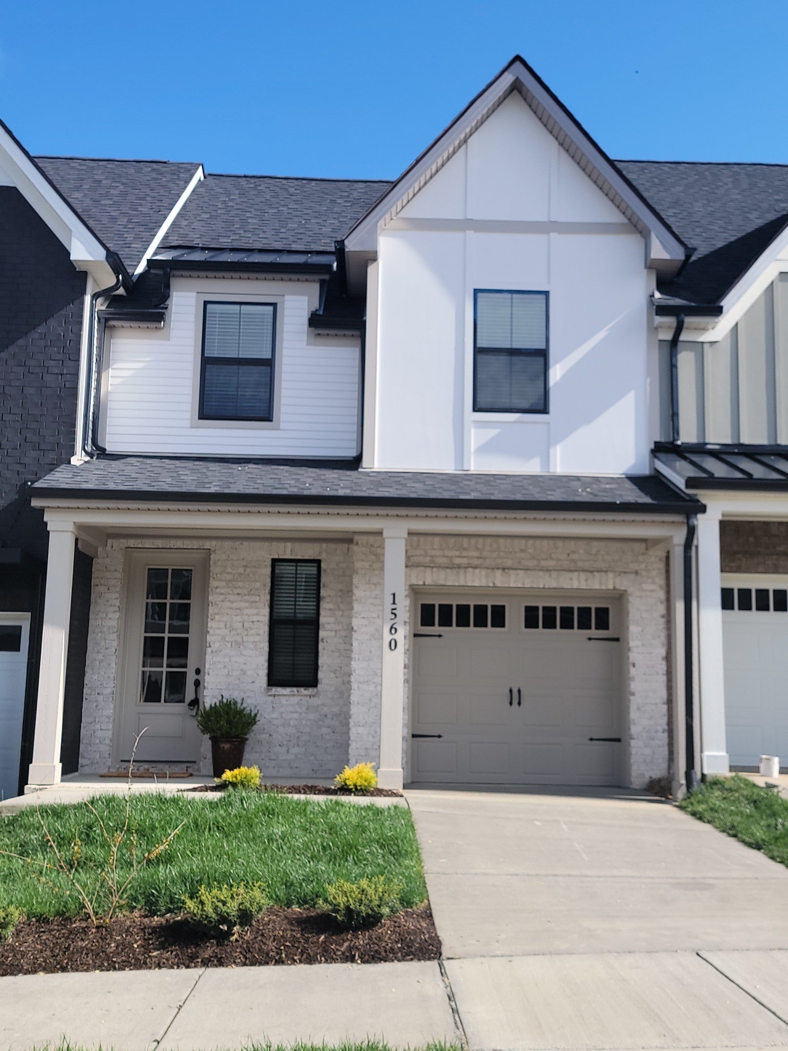 Photo of Listing #2974178