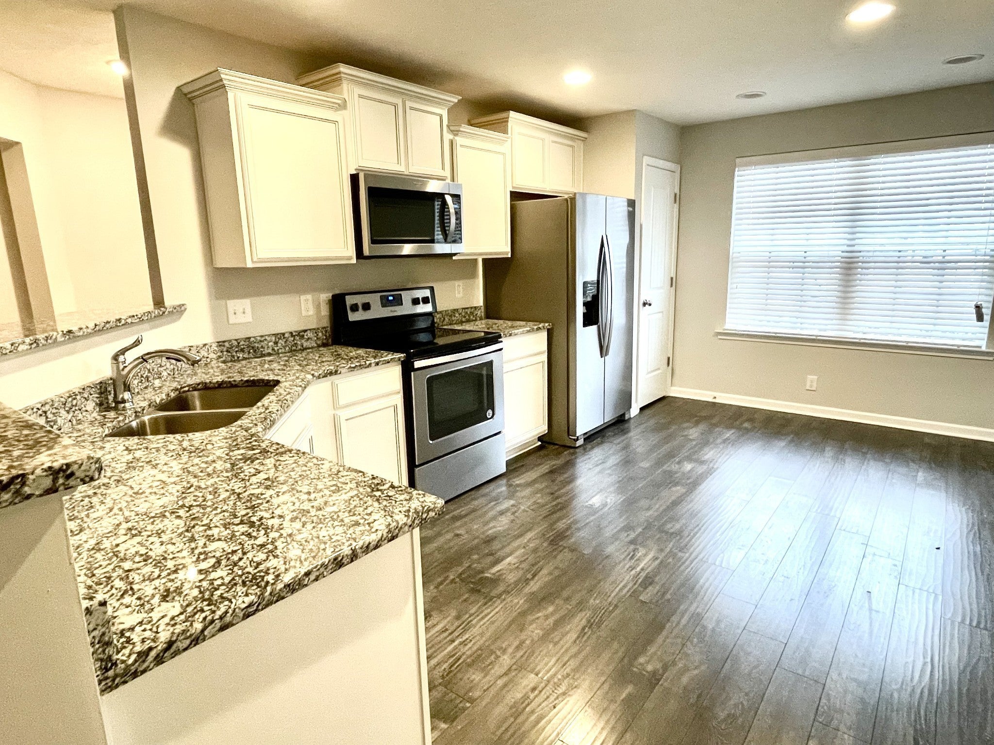 Photo of Listing #2974433