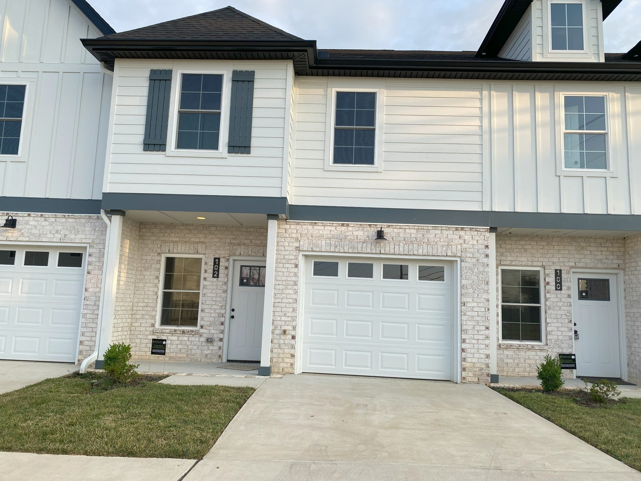 Photo of Listing #2974472