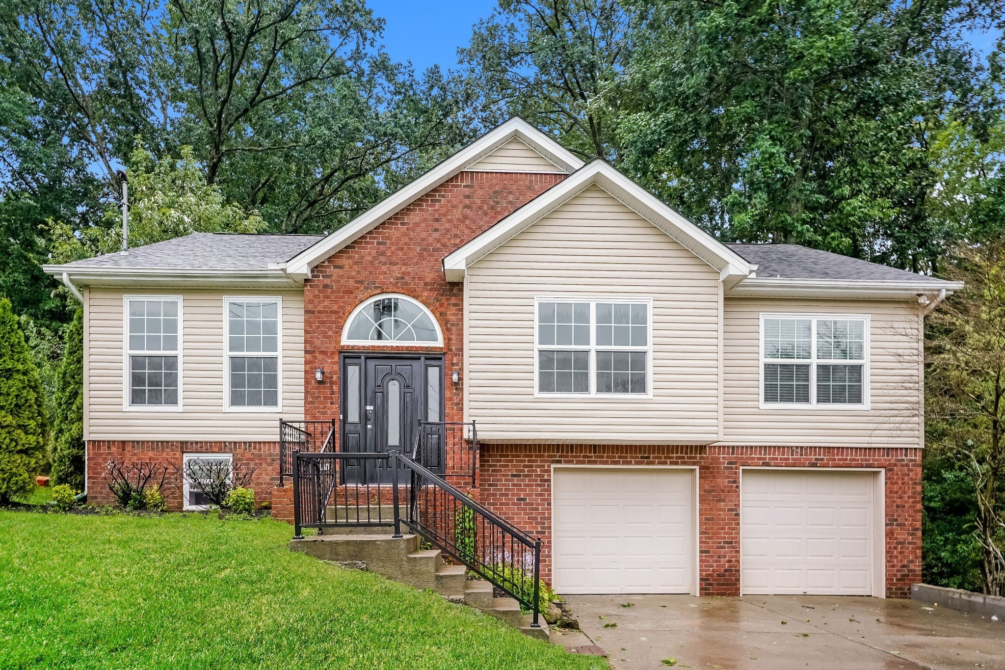 Photo of Listing #2976341