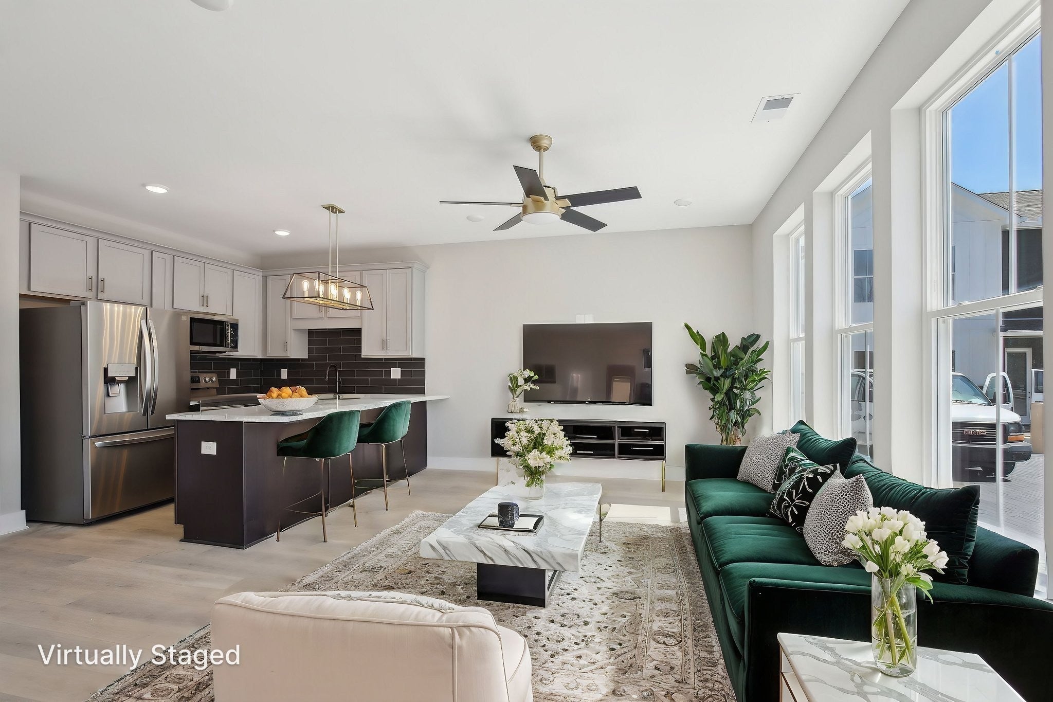 Photo of Listing #2979908