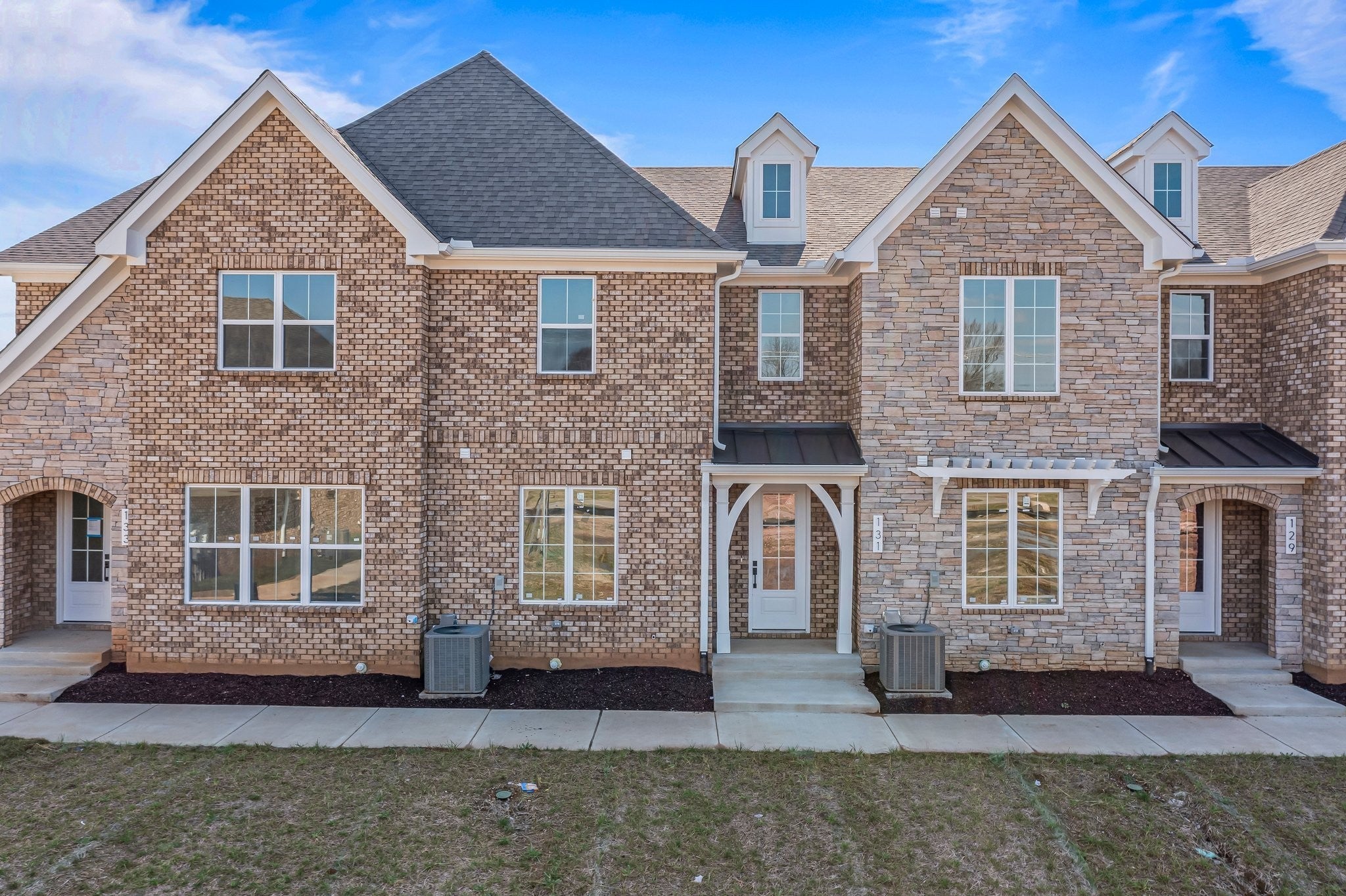Photo of Listing #2981287