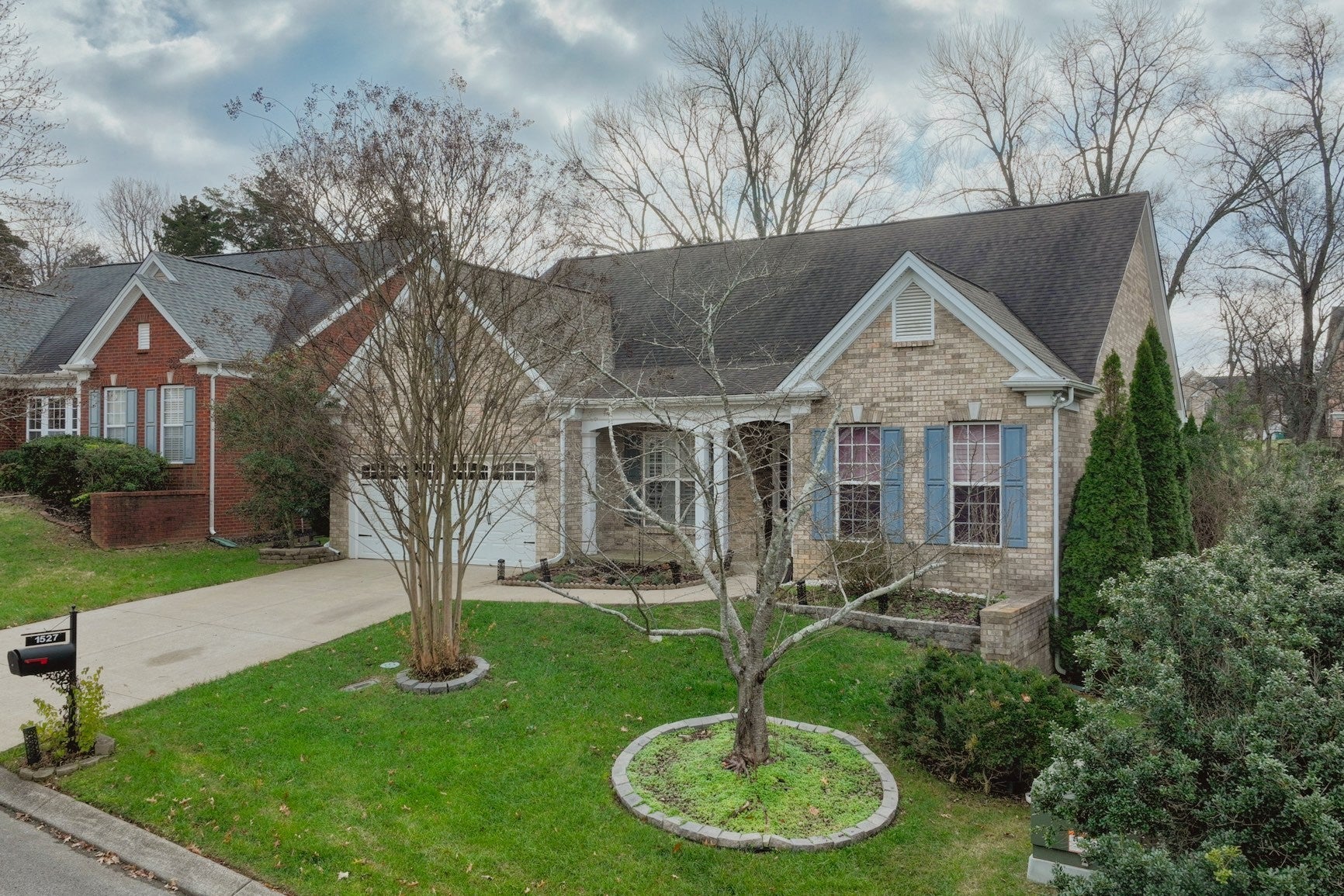 Photo of Listing #2981856