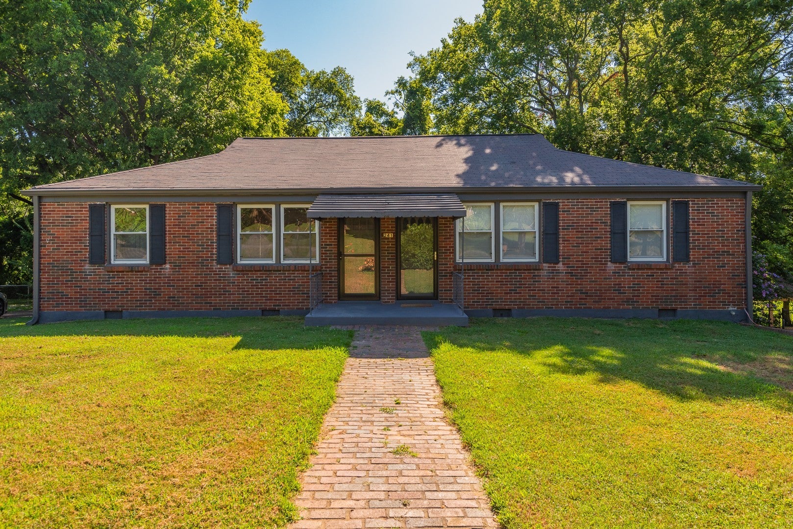 Photo of Listing #2982268