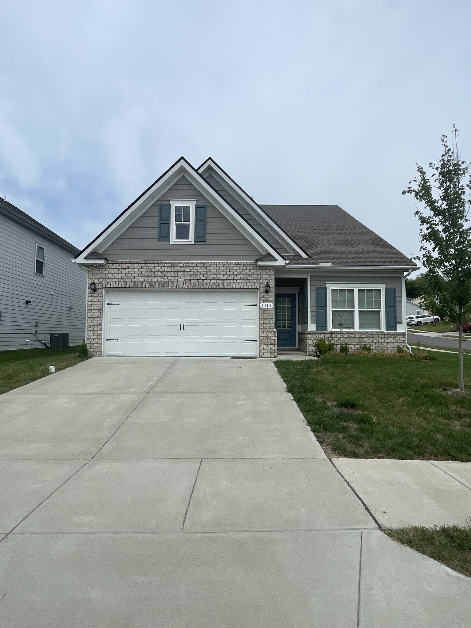 Photo of Listing #2985397