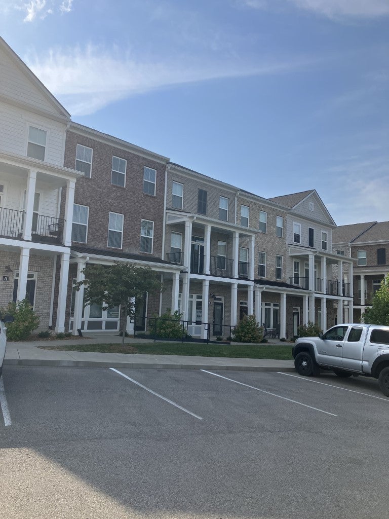 Photo of Listing #2985950