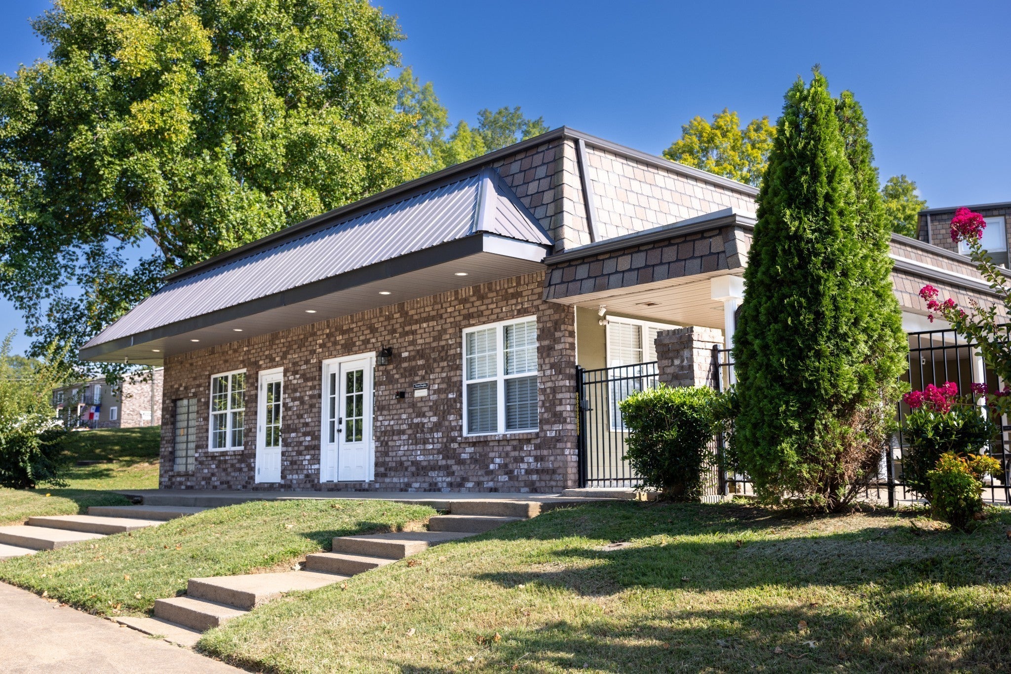 Photo of Listing #2993192