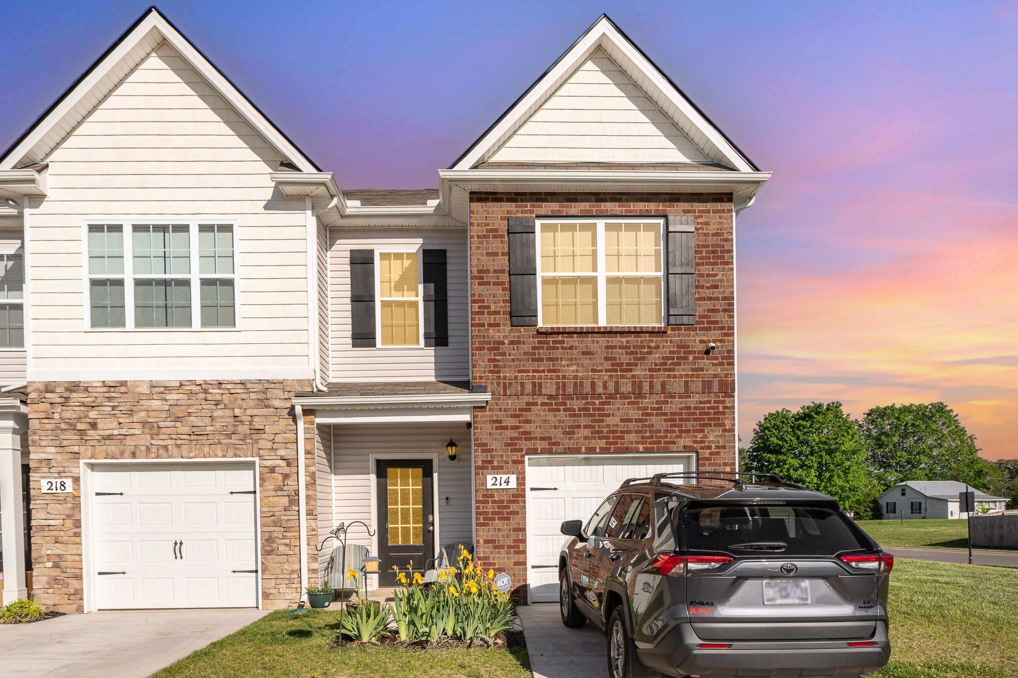 Photo of Listing #2996322