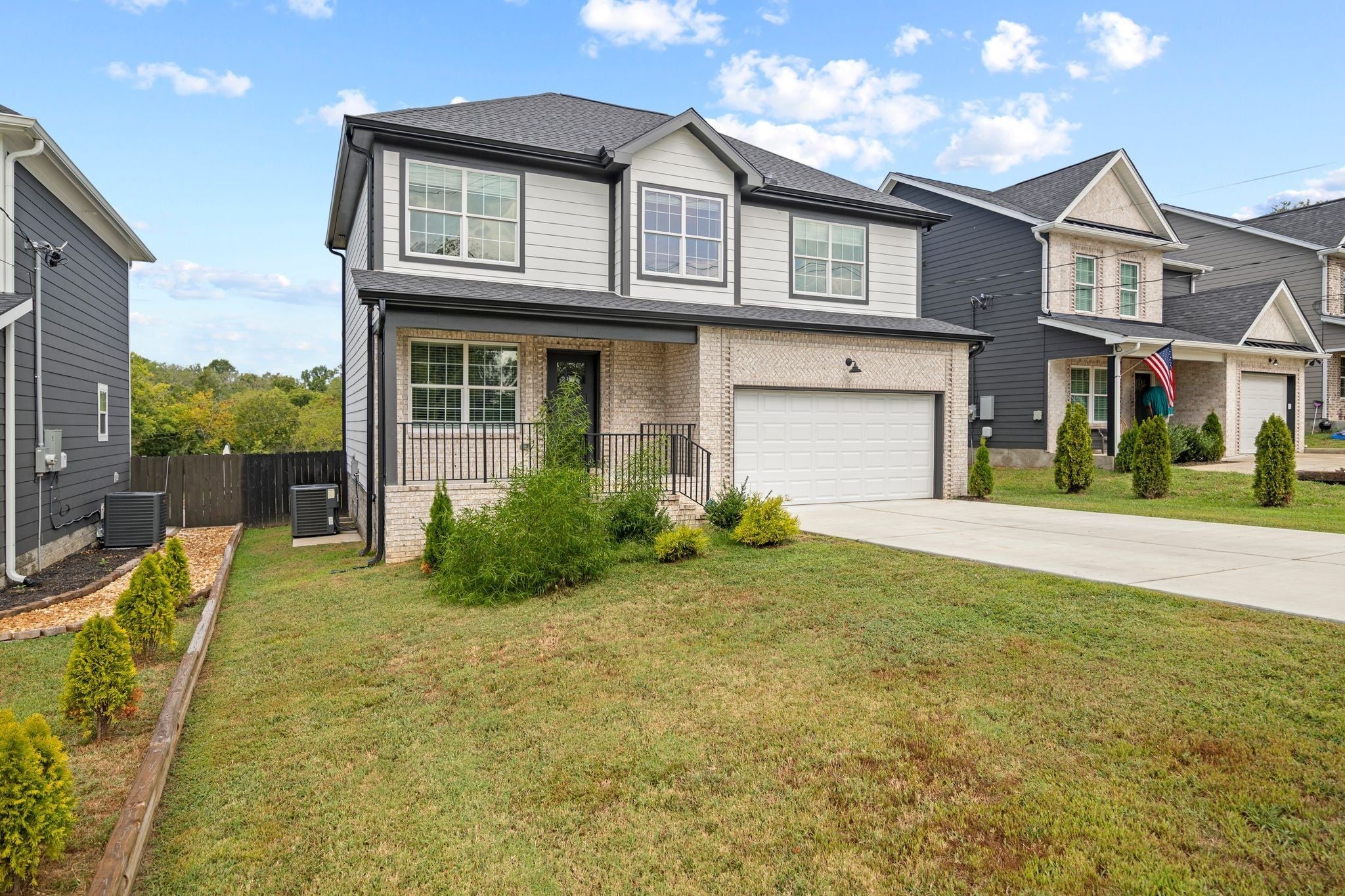 Photo of Listing #2998310