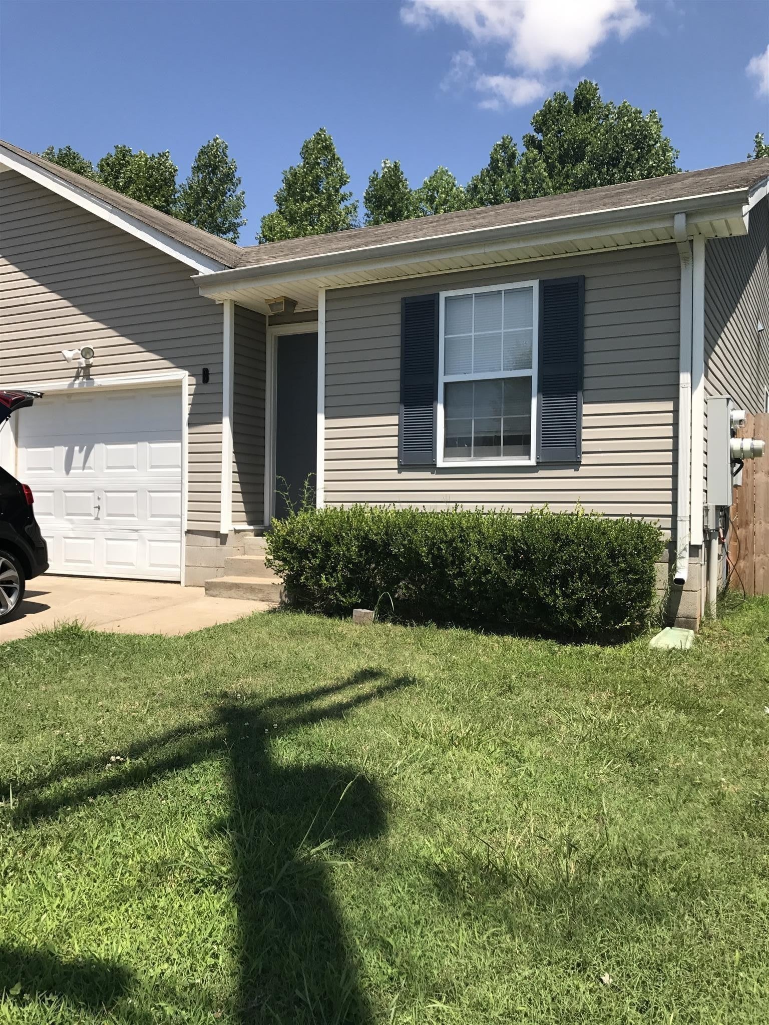 Photo of Listing #3000403