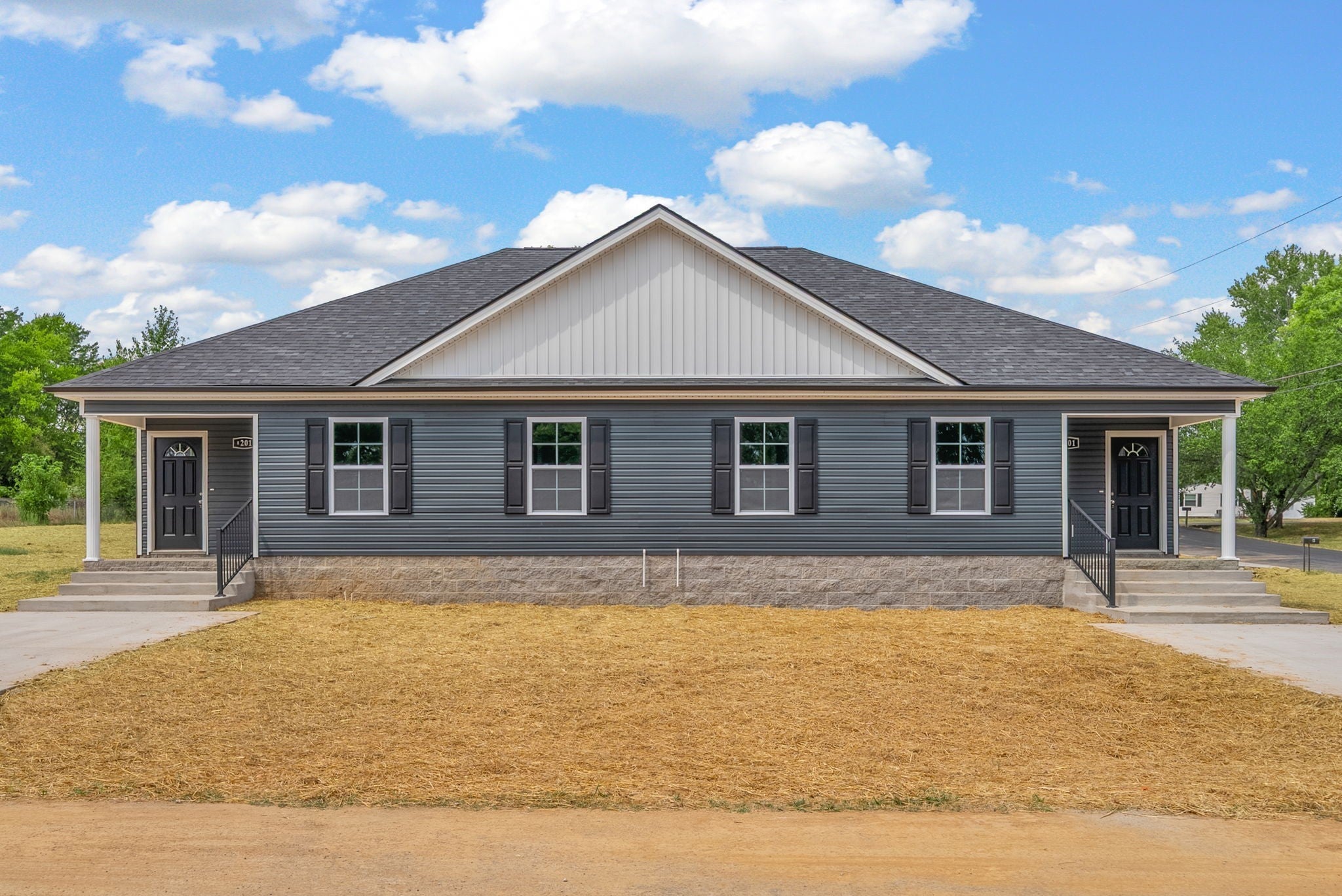 Photo of Listing #3000541