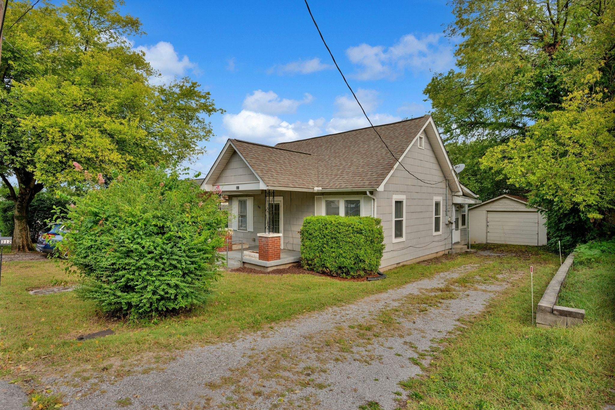 Photo of Listing #3001303