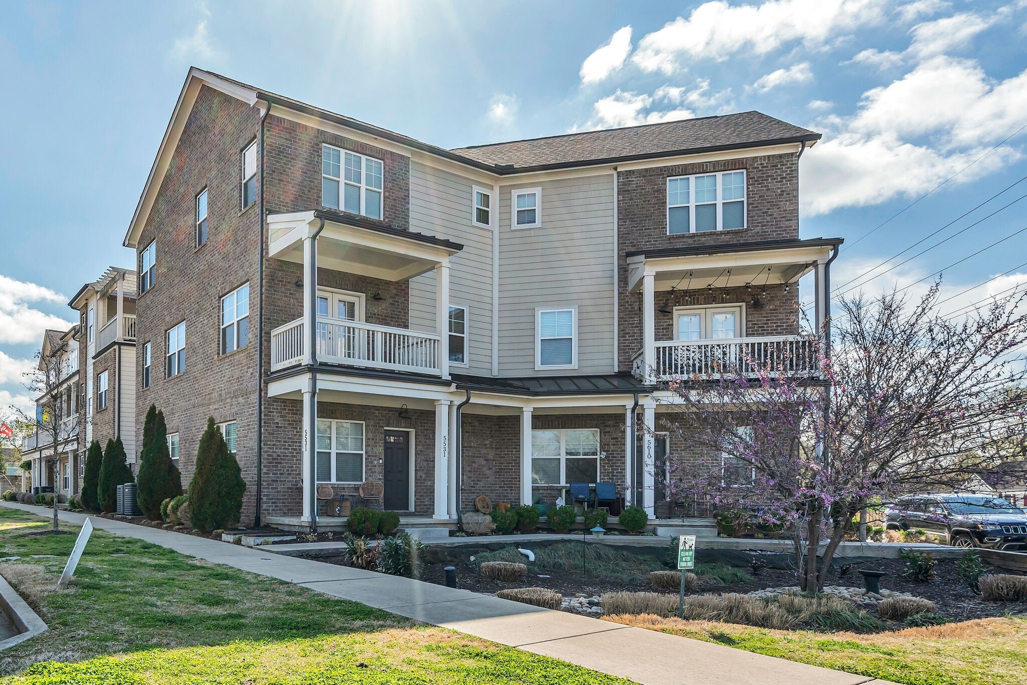 Photo of Listing #3001336