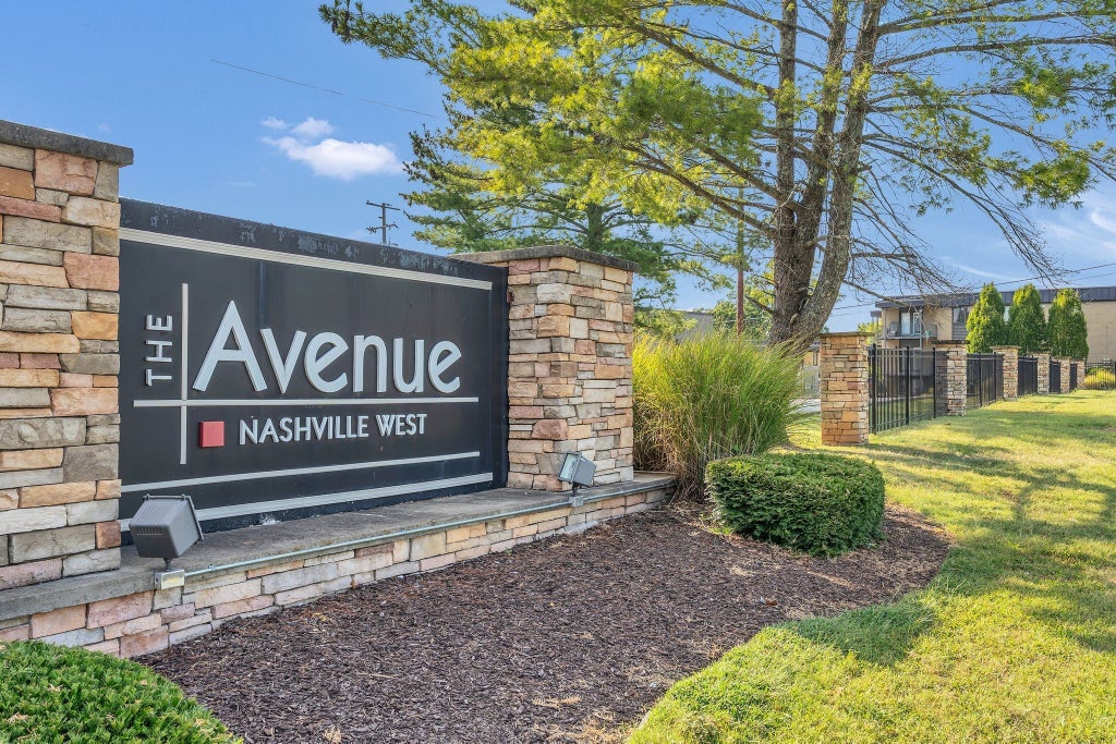 6680 Charlotte Pike E1, Nashville