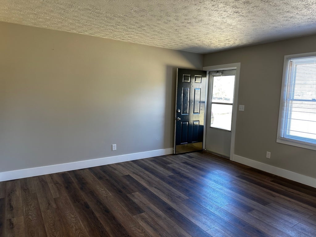 162 Gwyndaland Dr, McMinnville