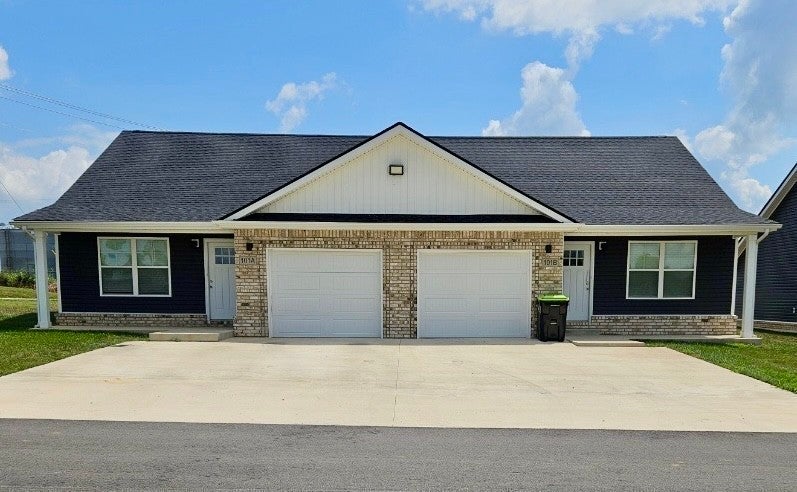 Photo of Listing #3002597