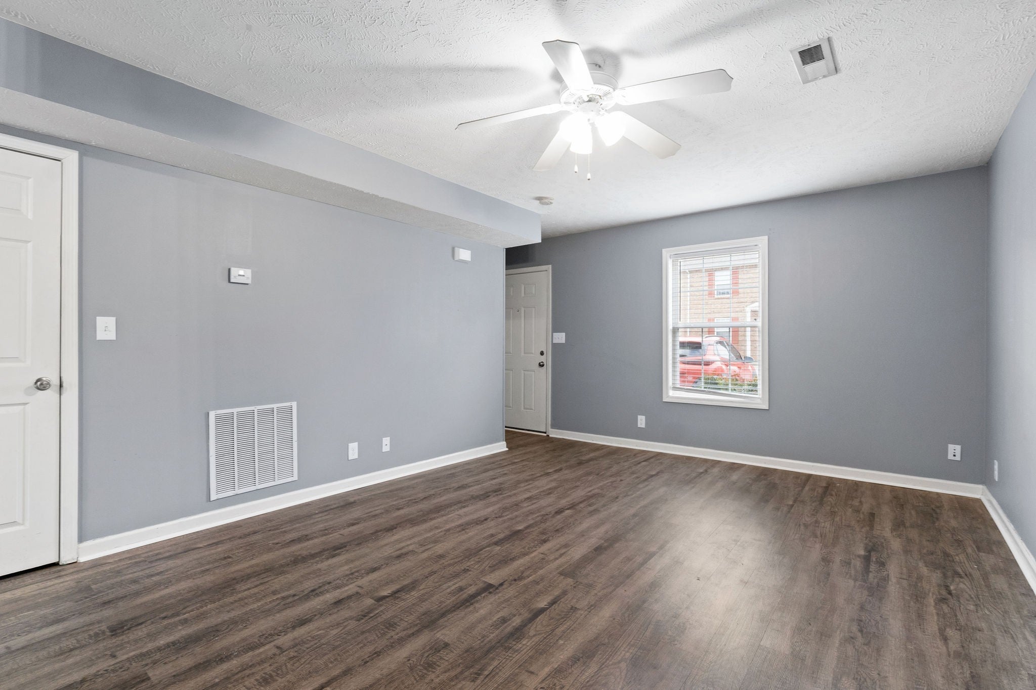 Photo of Listing #3006044