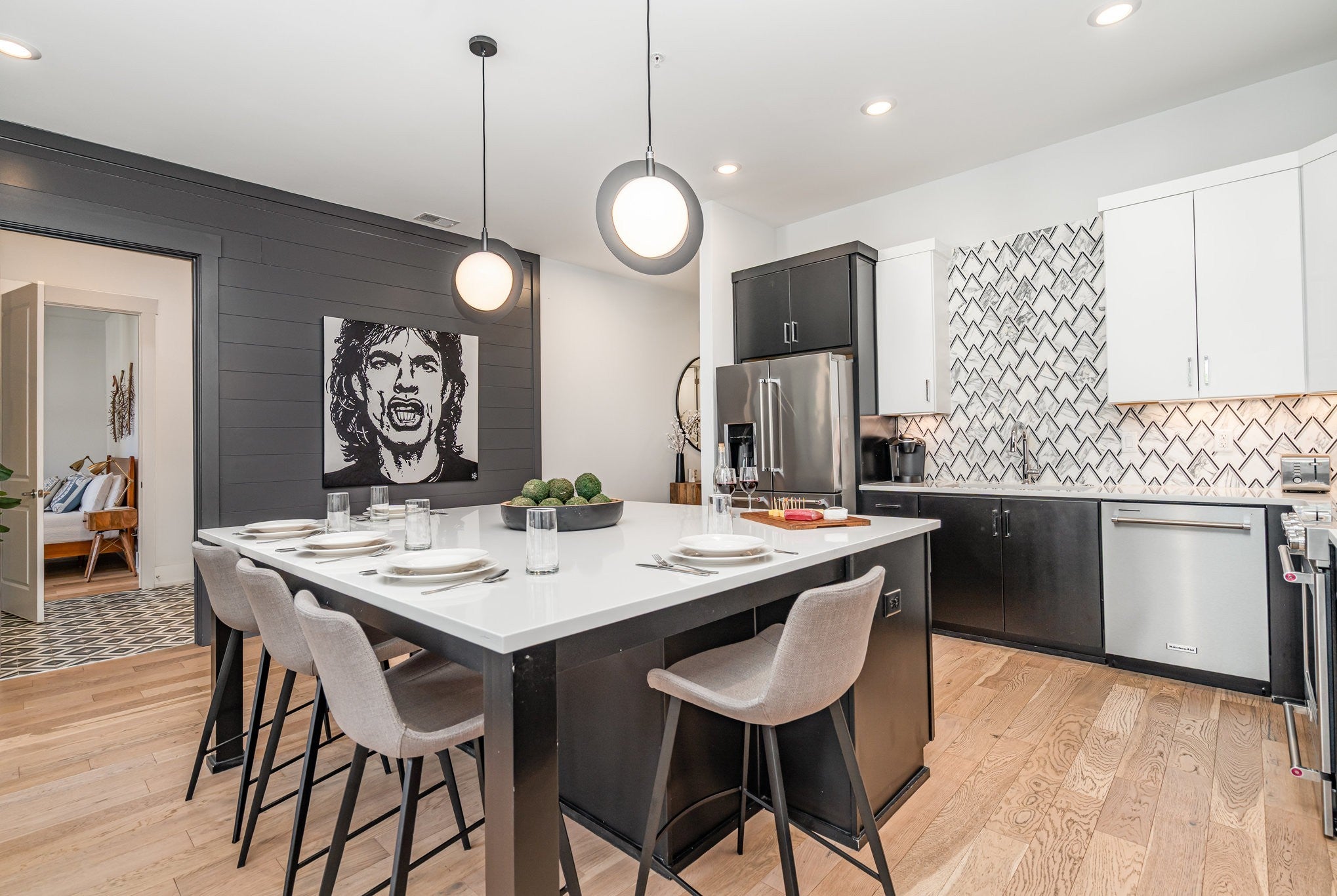 Photo of Listing #3007052