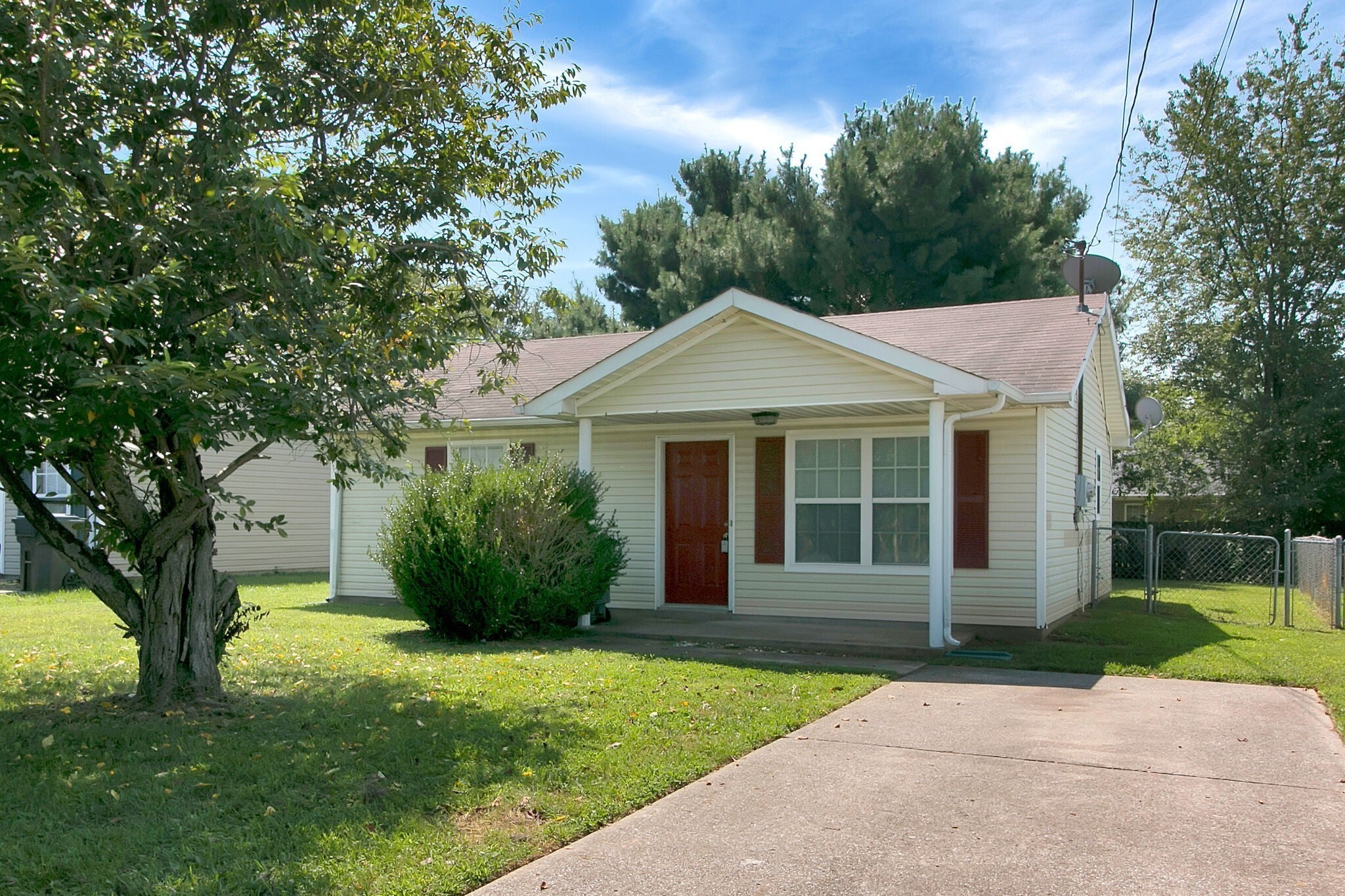 Photo of Listing #3007576