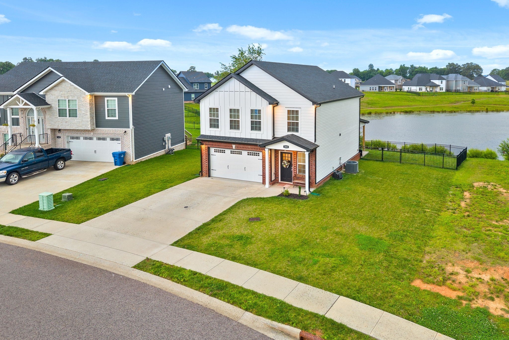 Photo of Listing #3007585