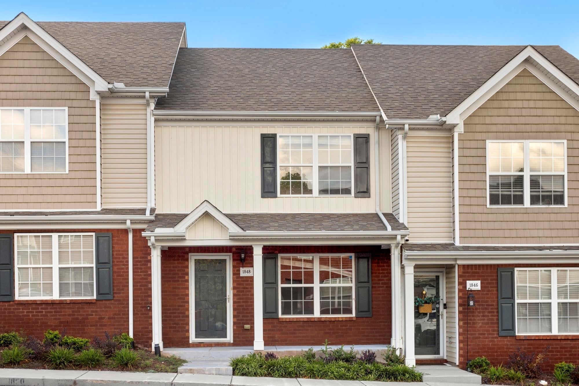 Photo of Listing #3007774