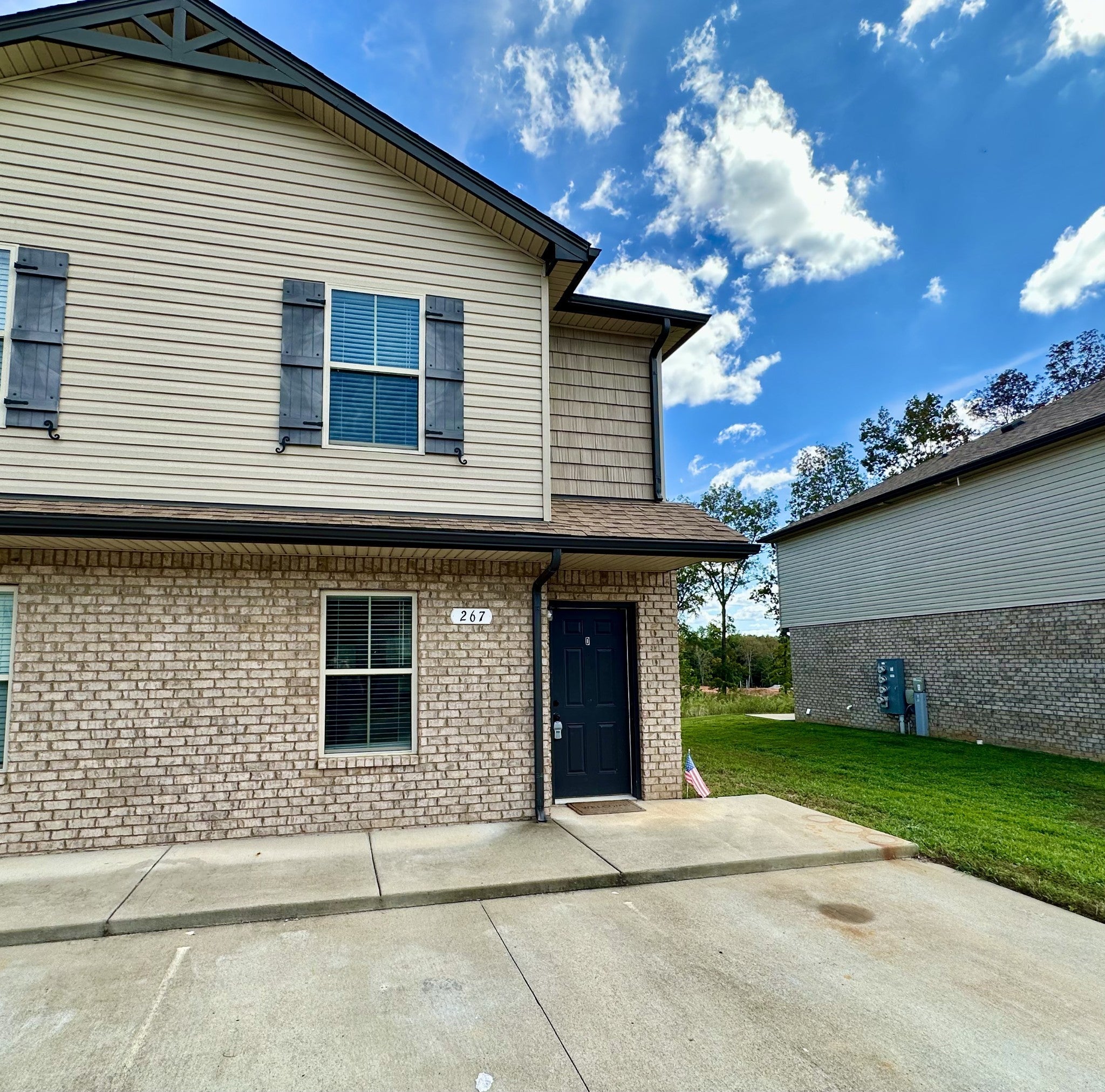 Photo of Listing #3008917