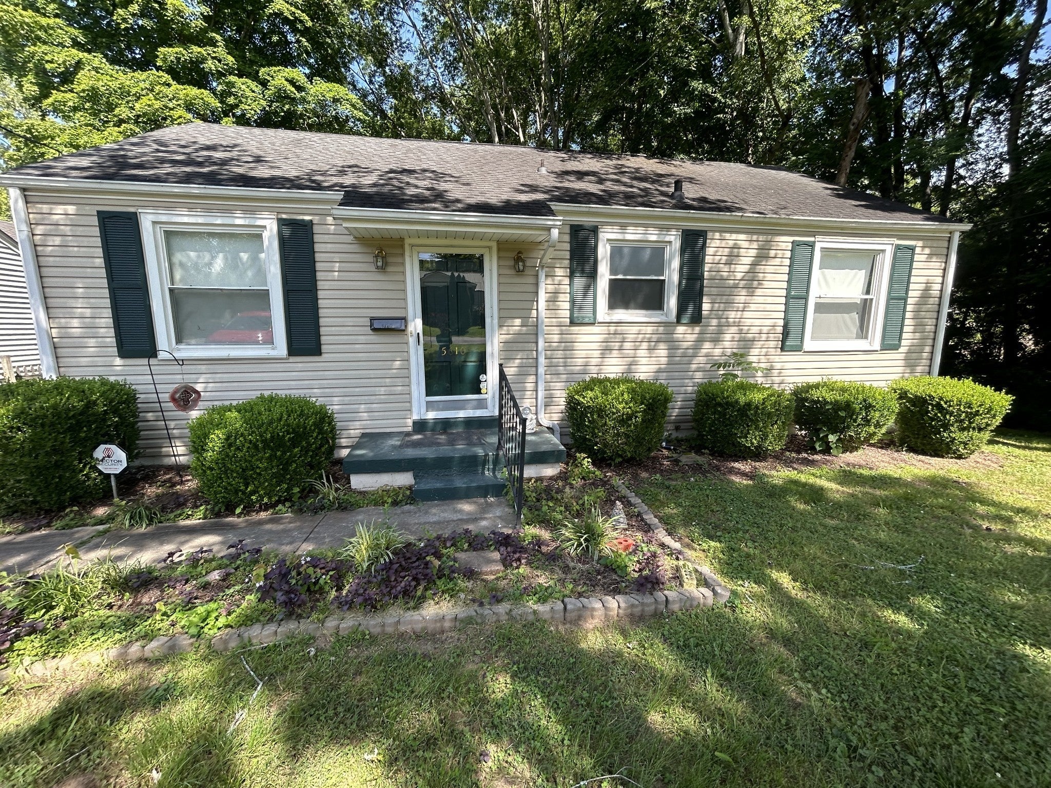 Photo of Listing #3011311