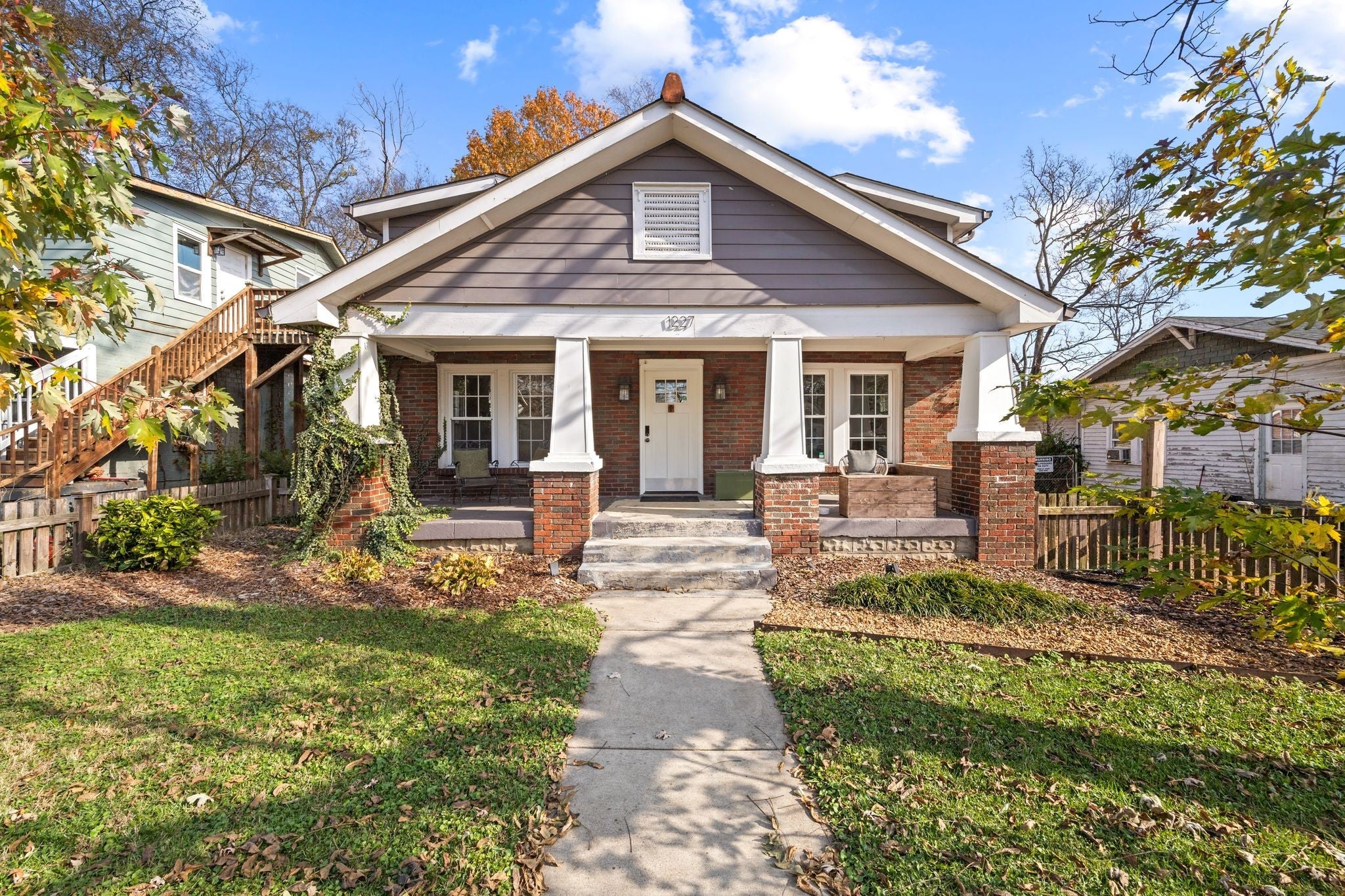 Photo of Listing #3011313