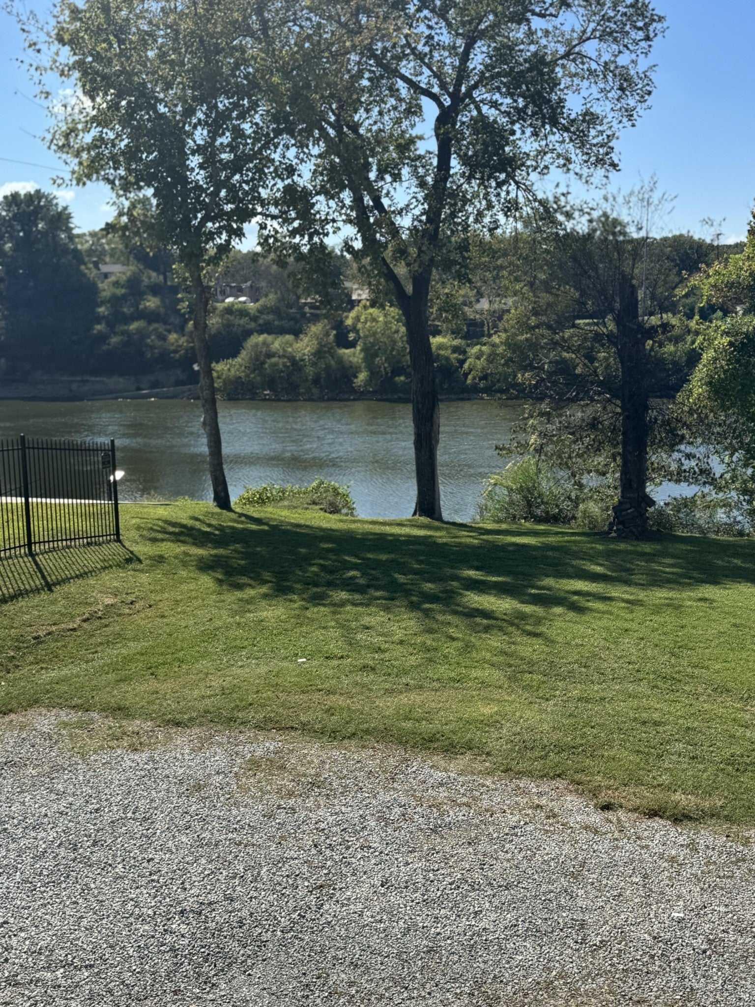 Photo of Listing #3011779