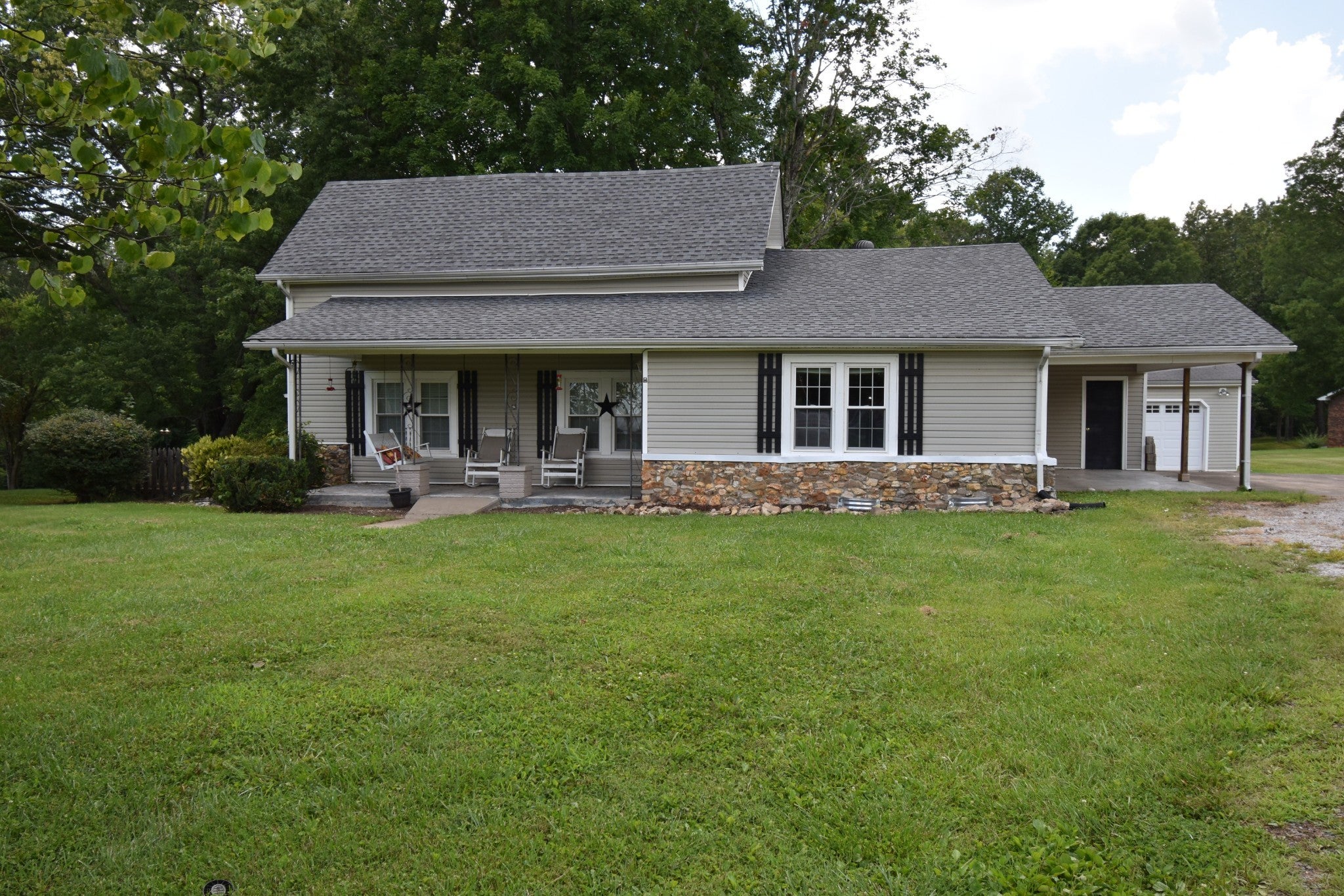 Photo for MLS 3012682 in 4246 Old Hwy 48 Southside, TN - 37171