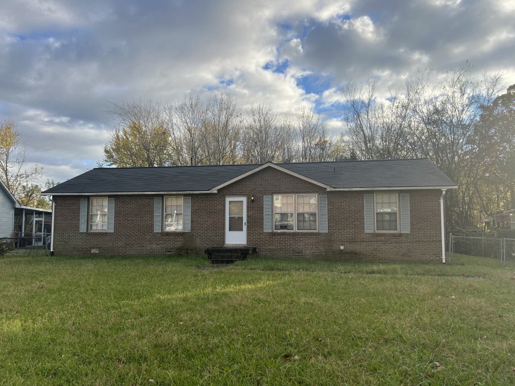 404 Newman Dr, Clarksville
