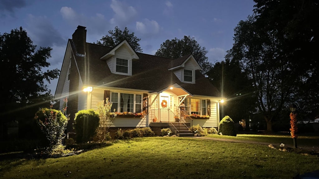 1856 Old Drakes Creek Rd, Hendersonville