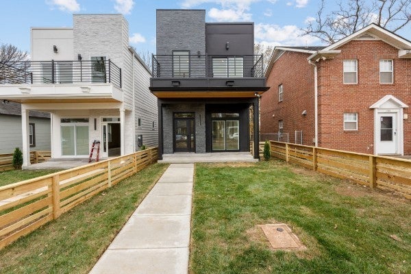 Photo of Listing #3015271