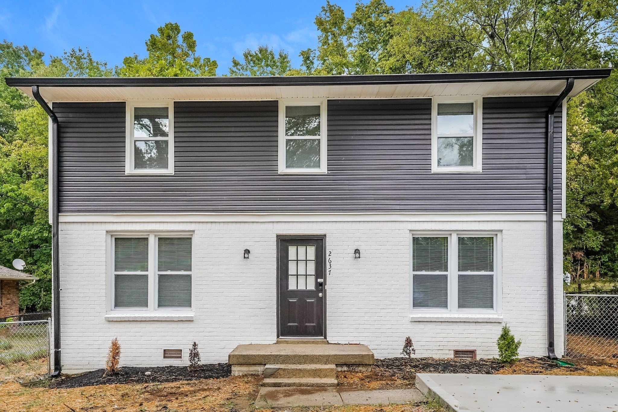 Photo of Listing #3015892