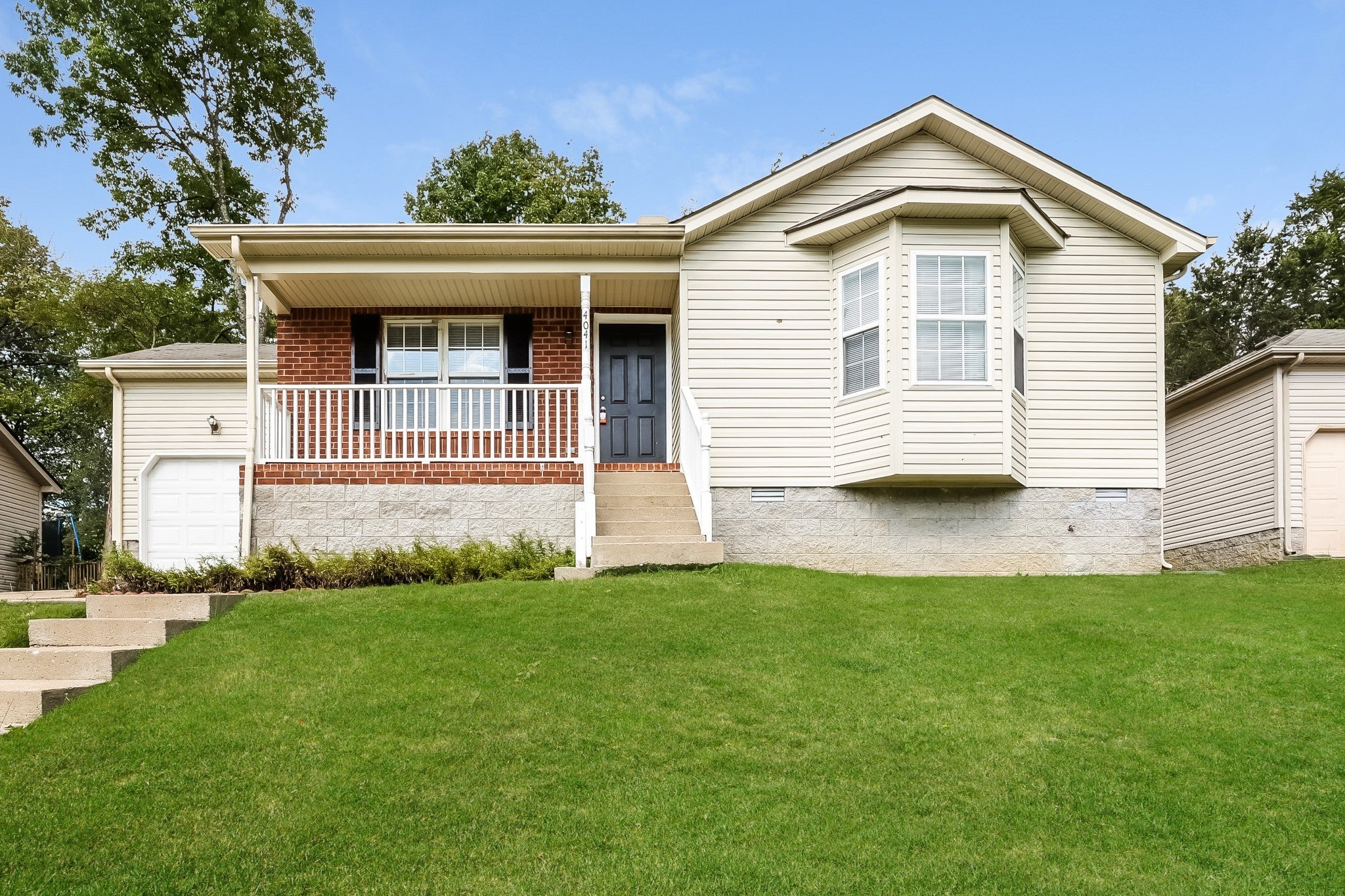 Photo of Listing #3015948