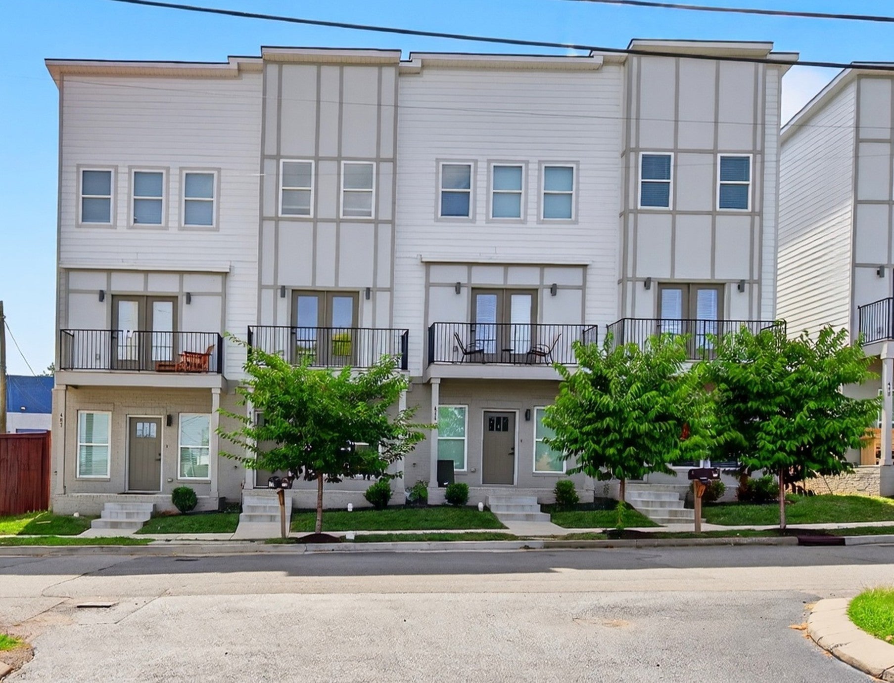 Photo of Listing #3016015