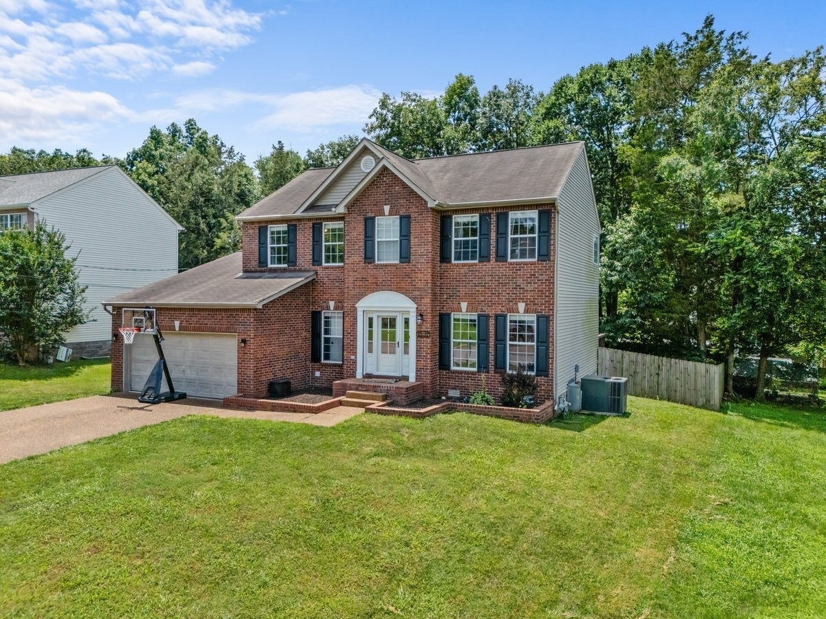 Home for sale in 1532 Cardinal Ln Mount Juliet, TN