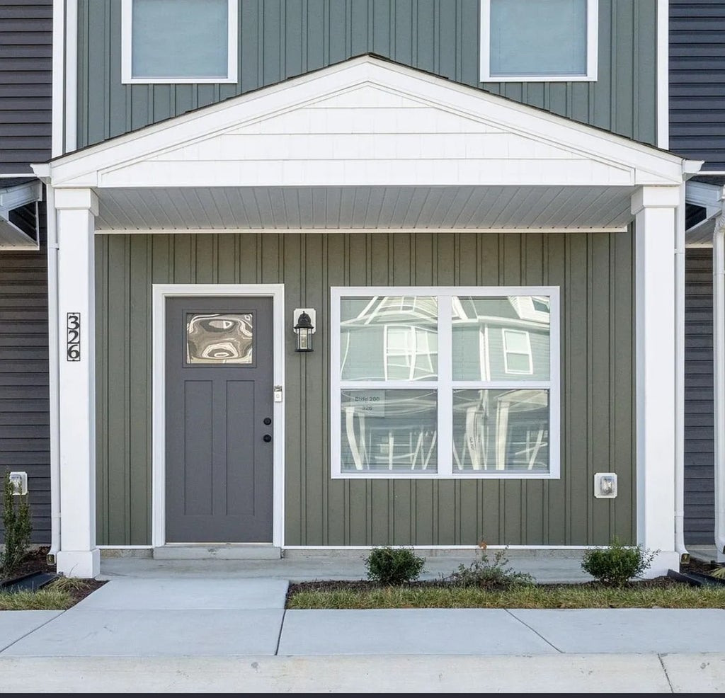 326 Front Ridge Cir, Clarksville