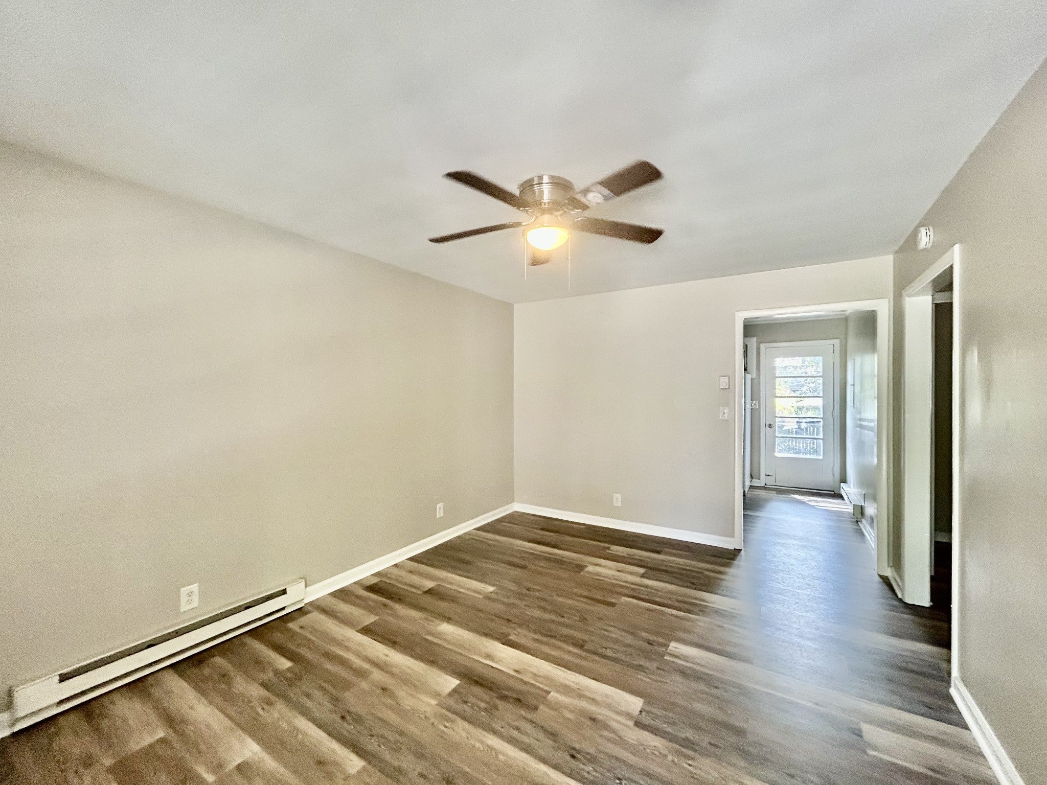 Photo of Listing #3018076