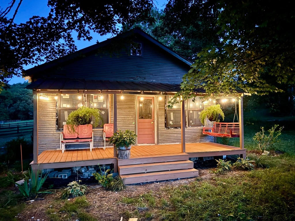 4035 South Forty Eight Creek Road School House, Waynesboro