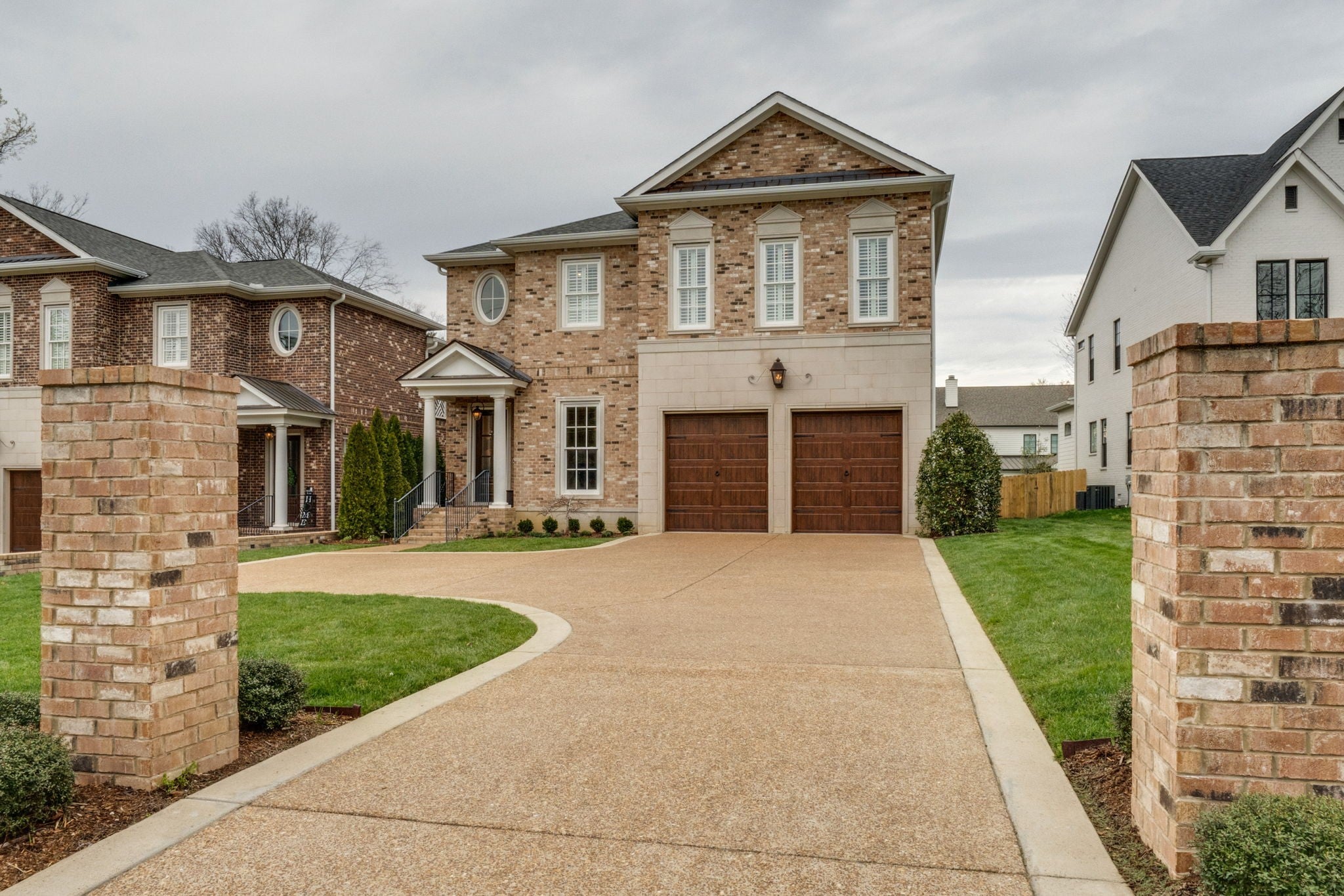 Photo of Listing #3031003