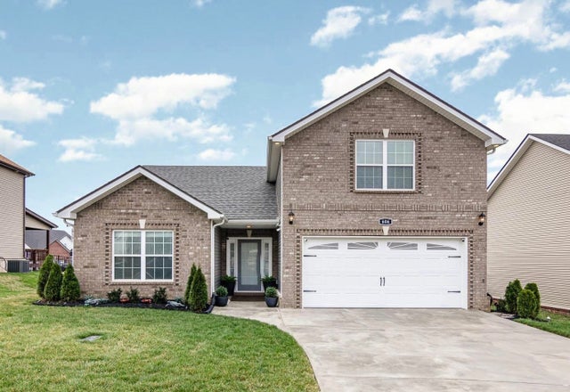 606 Battery Ct, Clarksville