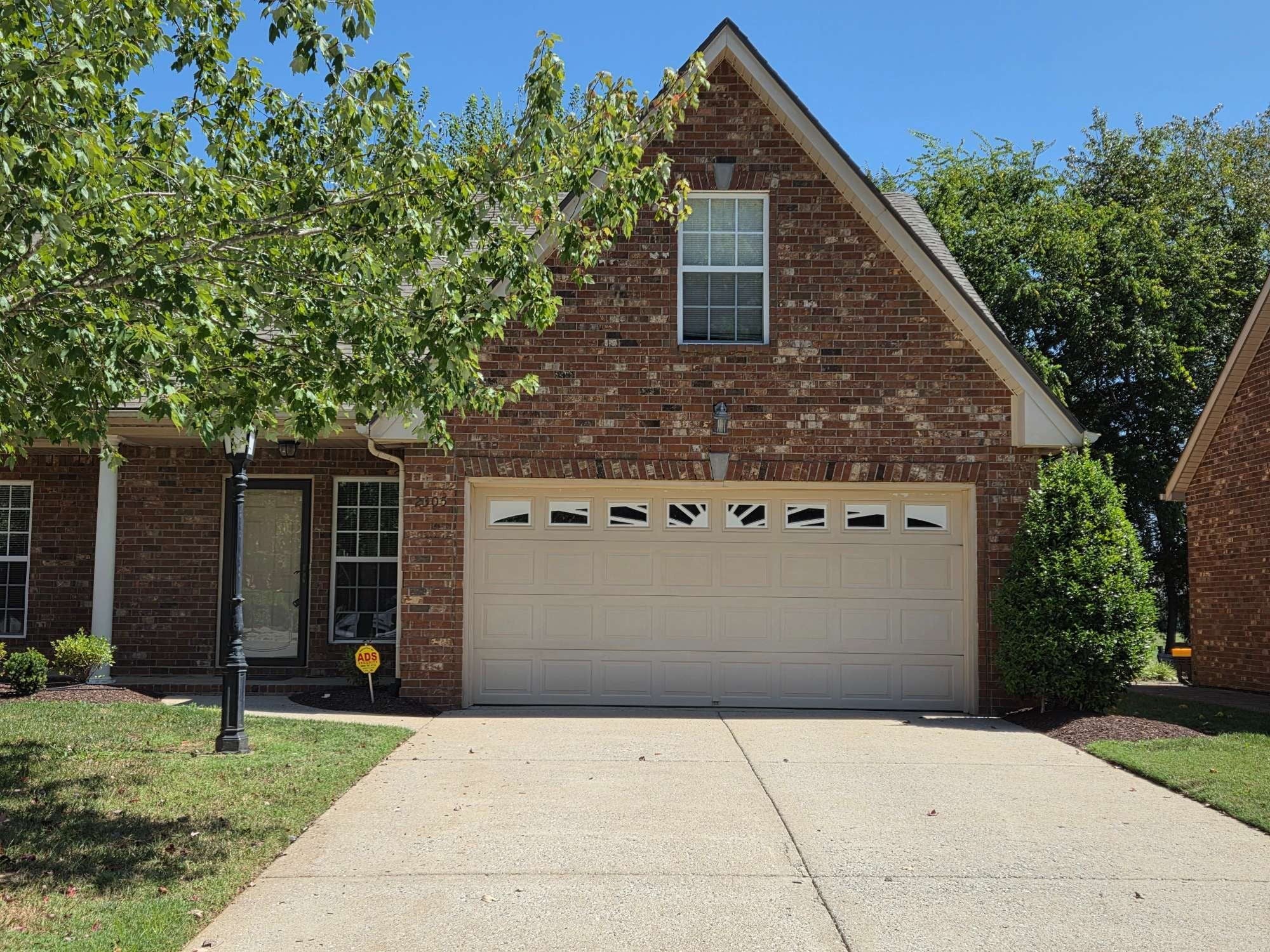 Photo of Listing #3031356