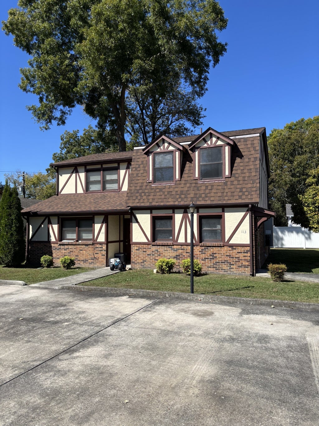 113 E Moore St, Tullahoma