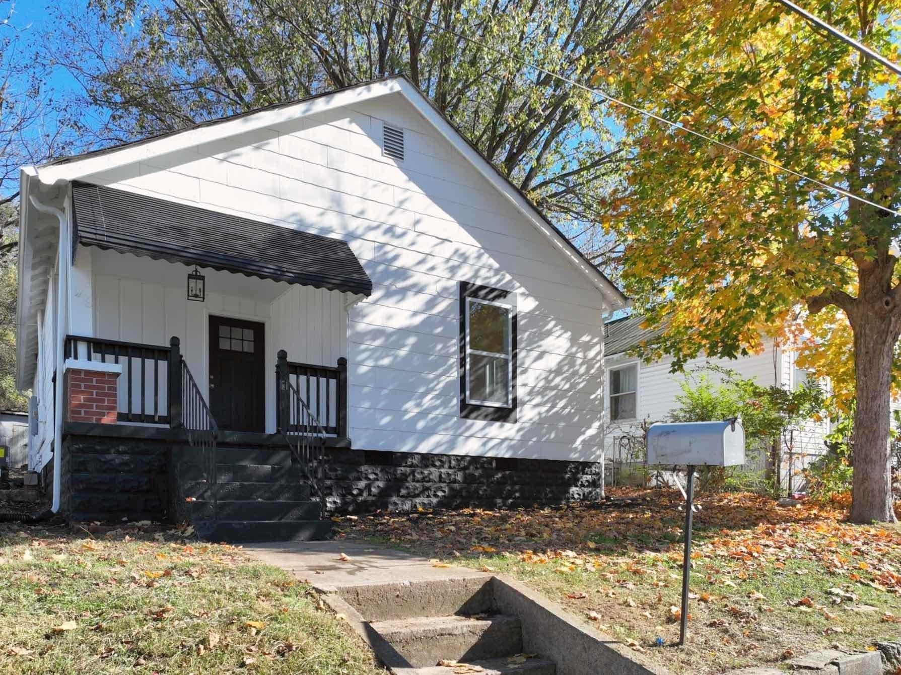 Photo of Listing #3032551